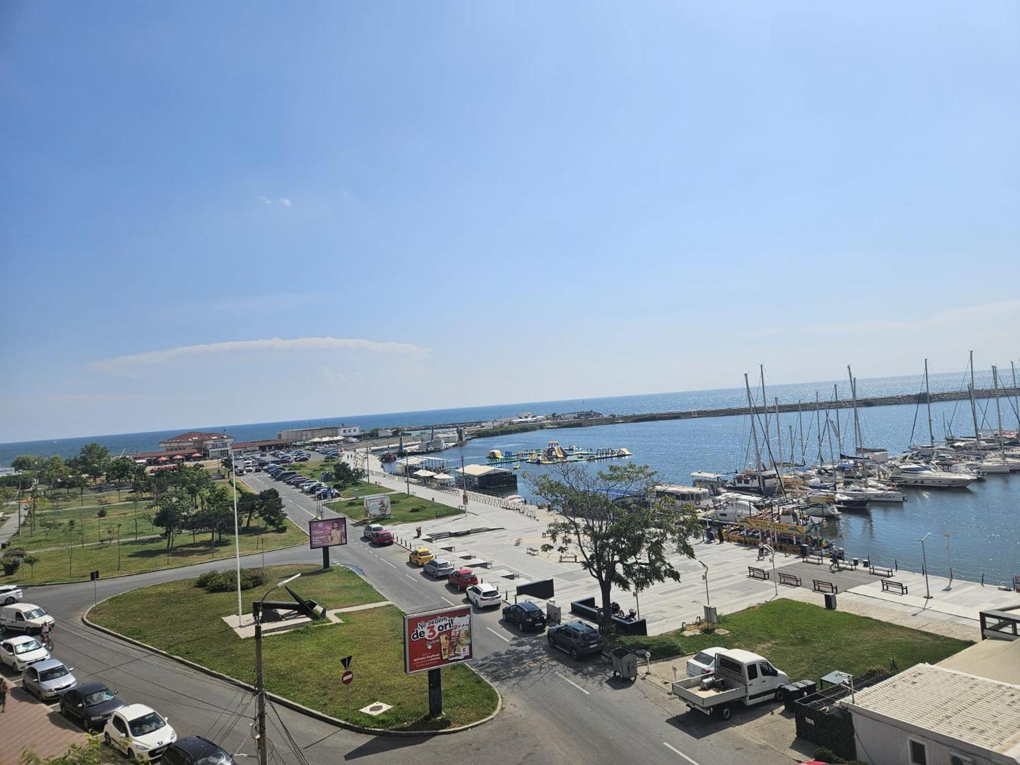 Appartamento Blue Marina Sea View Mangalia Esterno foto