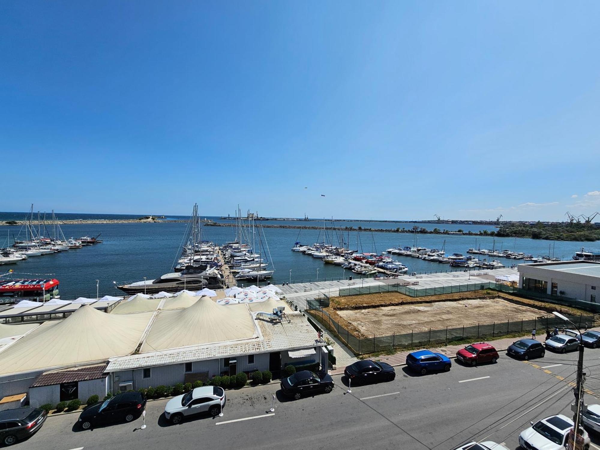 Appartamento Blue Marina Sea View Mangalia Esterno foto