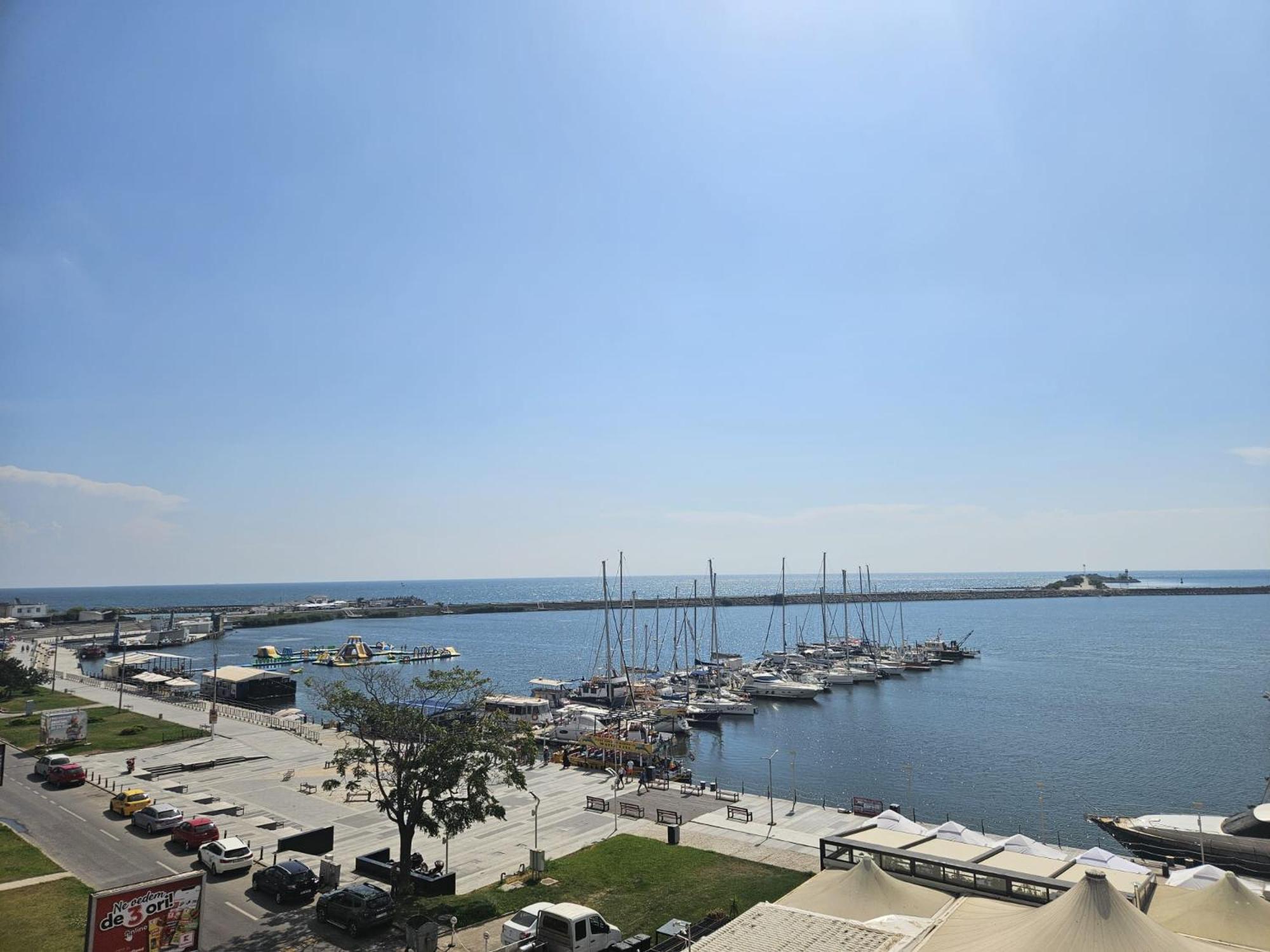 Appartamento Blue Marina Sea View Mangalia Esterno foto